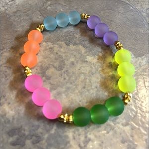 This color pop bracelet , is a must !